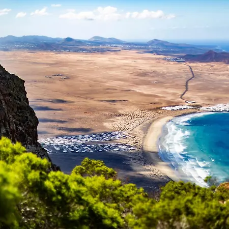 Home2book Serene Canary Style House, Garden & Pool *