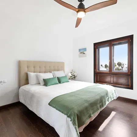 Cosy Alegranza 105, Communal Pool, Private Garden Playa Blanca (Lanzarote)
